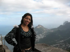 24-tiny-tits-girl-shows-her-pussy