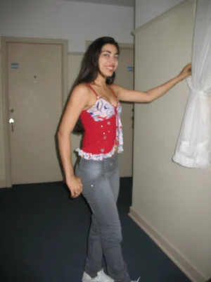 39-tiny-tits-girl-shows-her-pussy