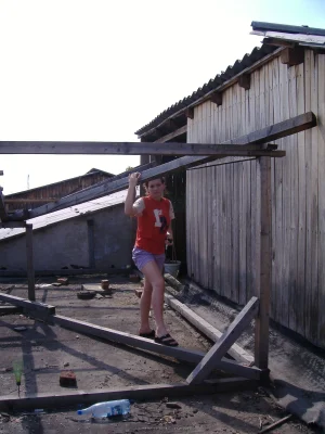 31-topless-babe-on-the-sand-beach