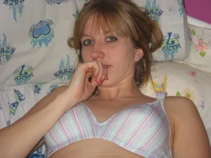 28-wonderful-gf-adores-sex-toys